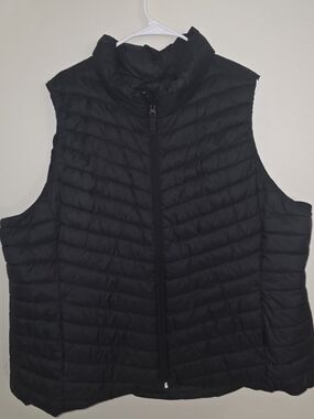 Old Navy Black Quilted Puffer Vest - Women's